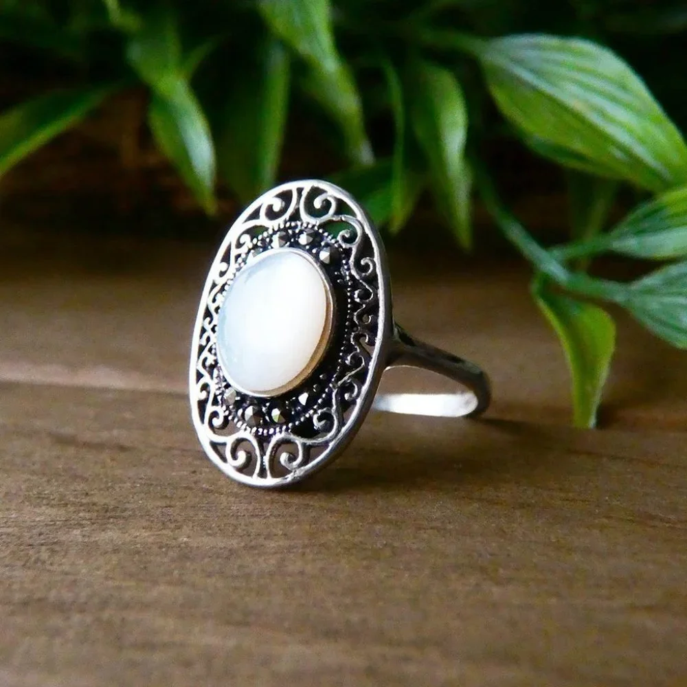 NEW 925 Sterling Silver Mother-of-Pearl Marcasite Ring